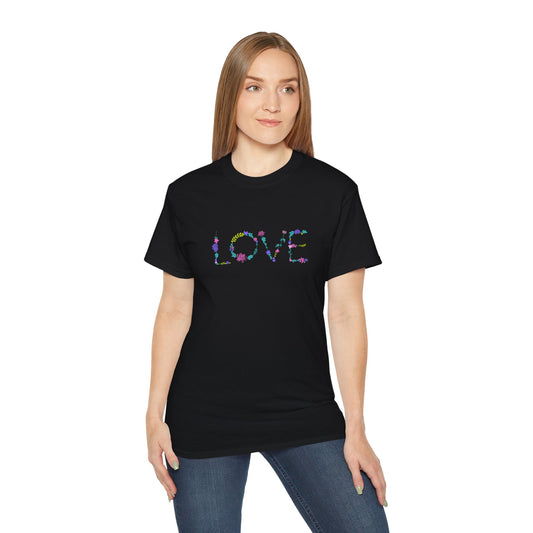 Love Printed T-Shirt – Stylish, Comfortable & Meaningful